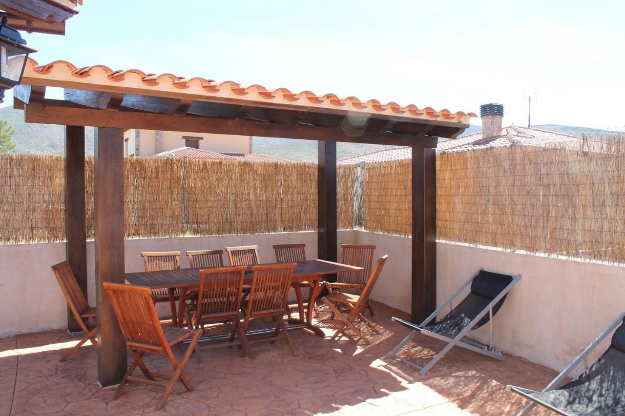 Villanueva de Avila Casa Las Serijuelas מראה חיצוני תמונה