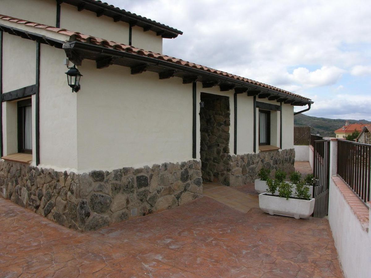 Villanueva de Avila Casa Las Serijuelas מראה חיצוני תמונה